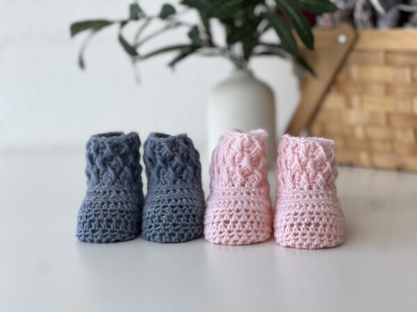 Patucos bota lana rosa bebé - Imagen 2